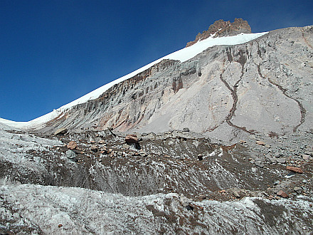 acclimatization walk up to 4150m, Khmaura Wall