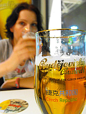 drinking czech Budweiser on Expo 2010!