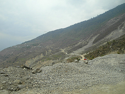 on the road to Dhunche
